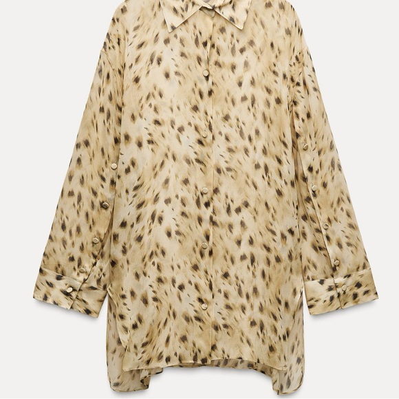INDEFEIR Studios Cheeta Print Top. New with tags. So sleek! Must have for fall - Picture 3 of 7